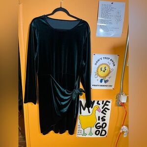SHEIN Dark Green Velvet Dress